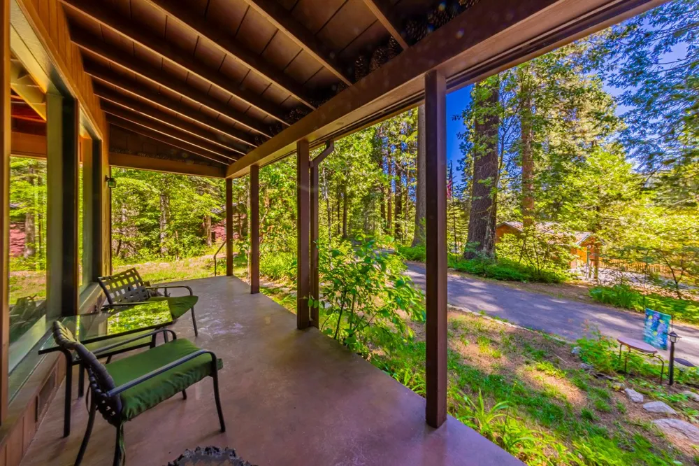 1173 Railroad Avenue Fish Camp, CA 93623