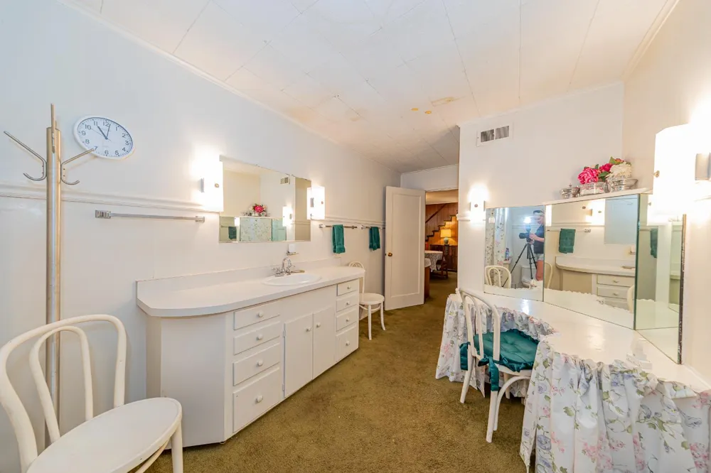 1173 Railroad Avenue Fish Camp, CA 93623
