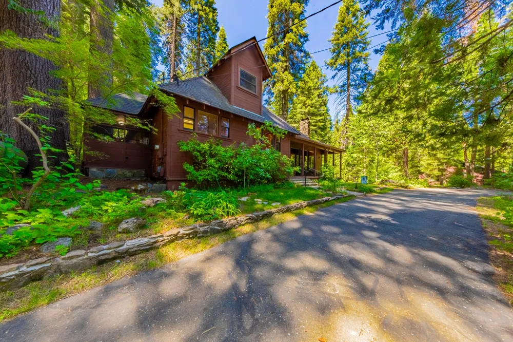 1173 Railroad Avenue Fish Camp, CA 93623