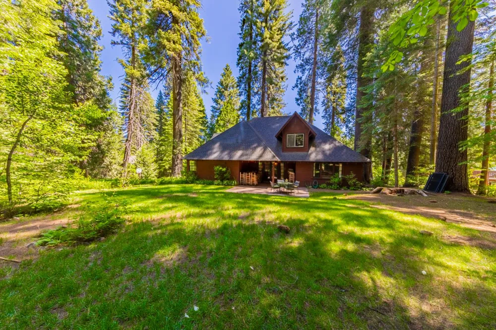 1173 Railroad Avenue Fish Camp, CA 93623