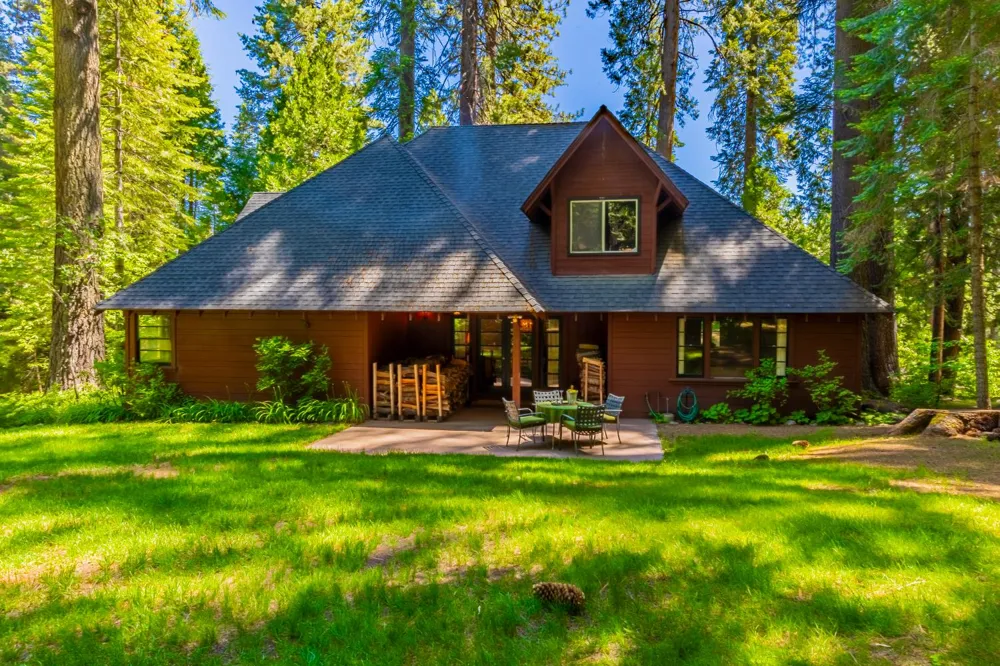 1173 Railroad Avenue Fish Camp, CA 93623