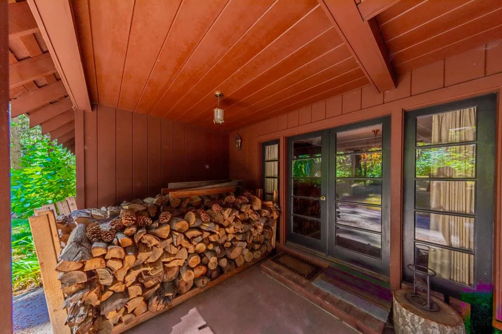 1173 Railroad Avenue Fish Camp, CA 93623