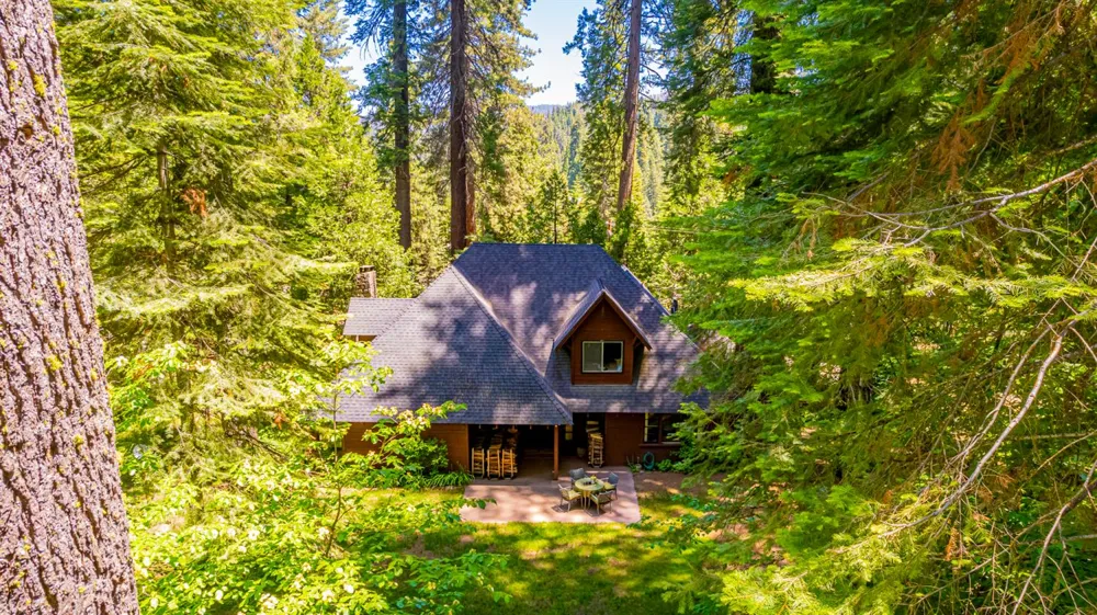 1173 Railroad Avenue Fish Camp, CA 93623