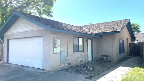 2425 Knowlwood Drive