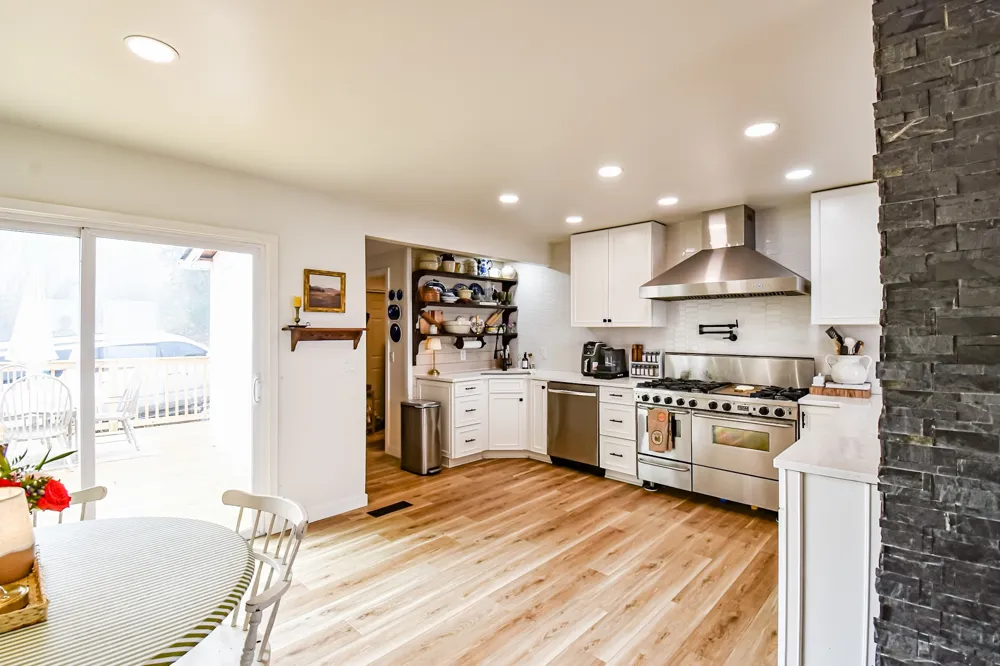 2100 Hill Station Rd Columbia, TN 38401