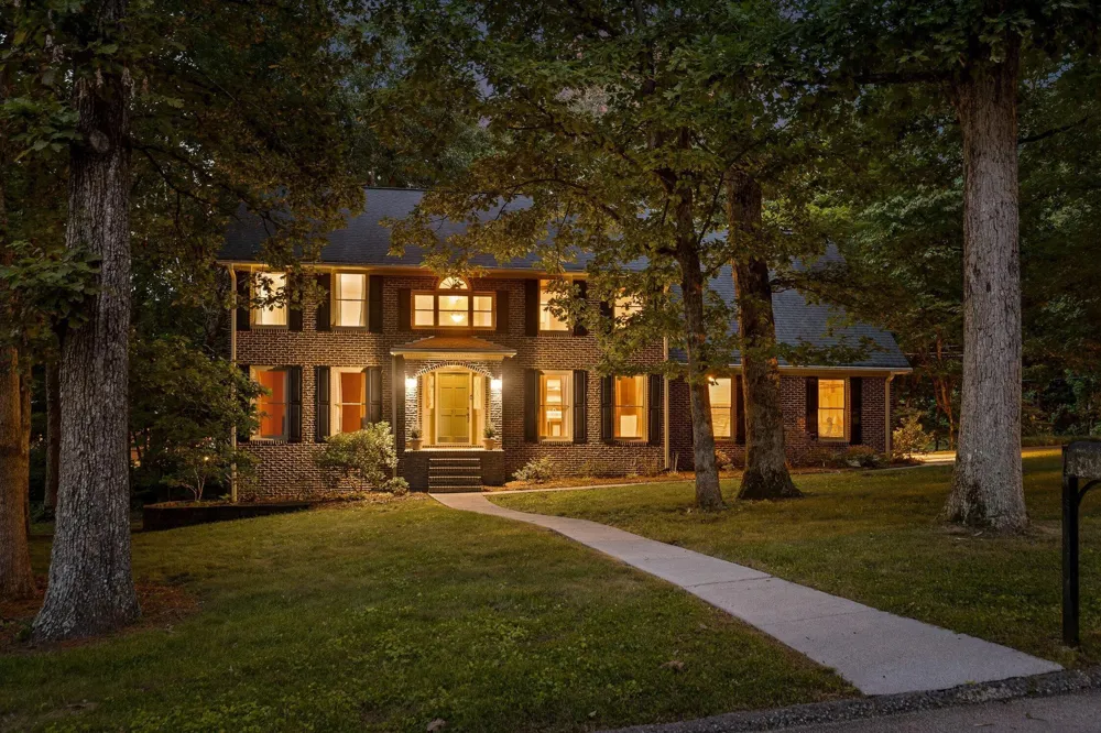 31 Mountain Cove Road Signal Mountain, TN 37377