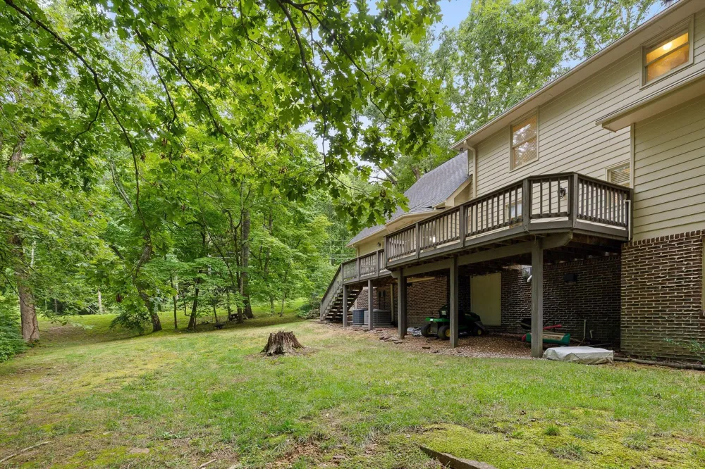 31 Mountain Cove Road Signal Mountain, TN 37377