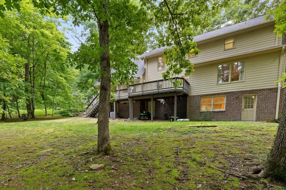31 Mountain Cove Road Signal Mountain, TN 37377