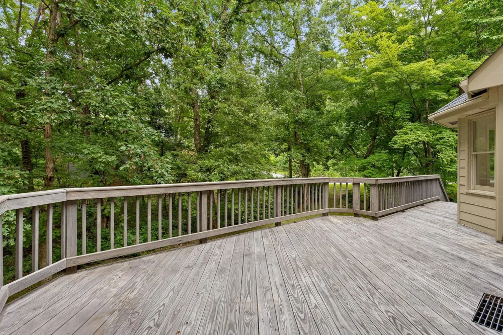 31 Mountain Cove Road Signal Mountain, TN 37377