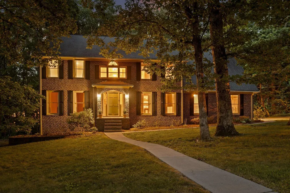 31 Mountain Cove Road Signal Mountain, TN 37377