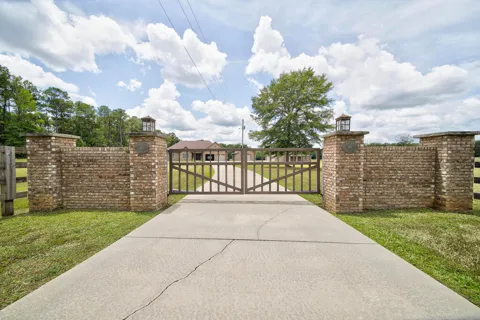 611 Padgetts Road