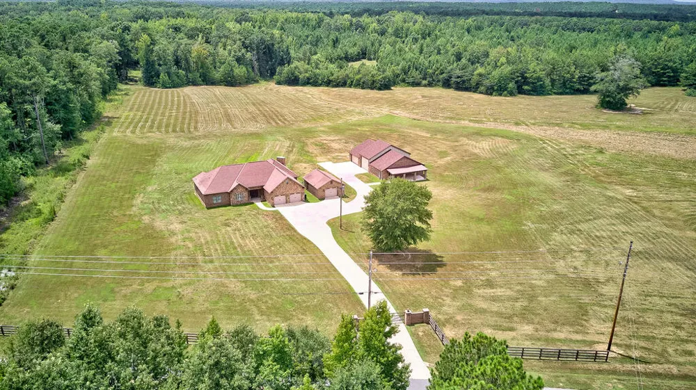 611 Padgetts Road Opelika, AL 36804