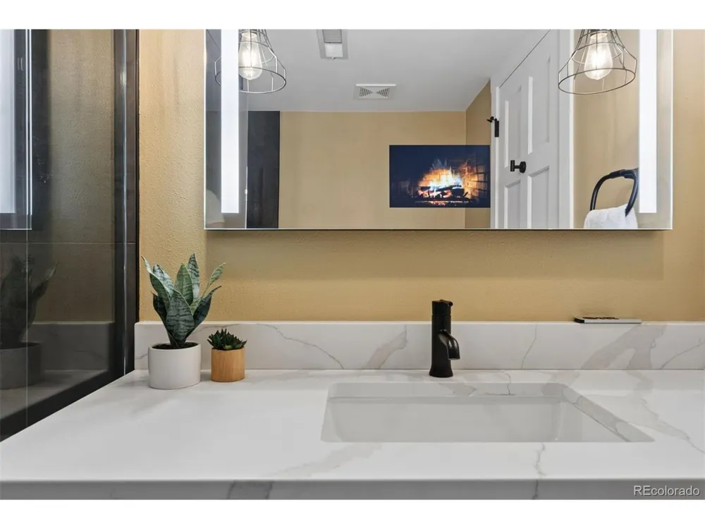 127 Via Vallecito Manitou Springs, CO 80829