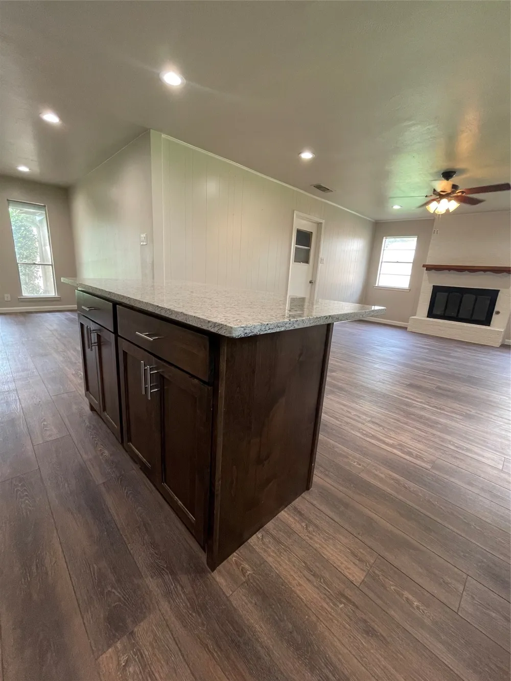 613 E Mustang Street Crowley, TX 76036