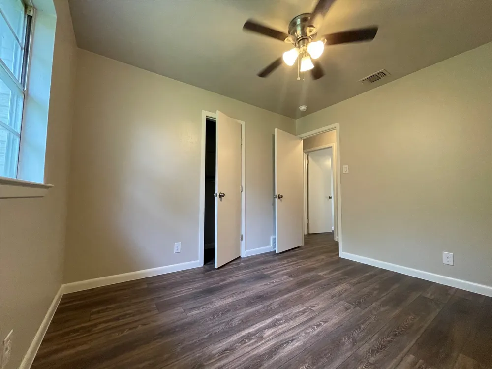 613 E Mustang Street Crowley, TX 76036