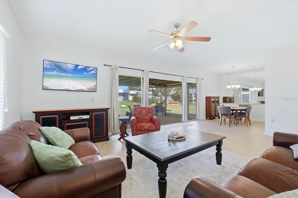 5887 TIDEWOOD AVENUE #2 Sarasota, FL 34231
