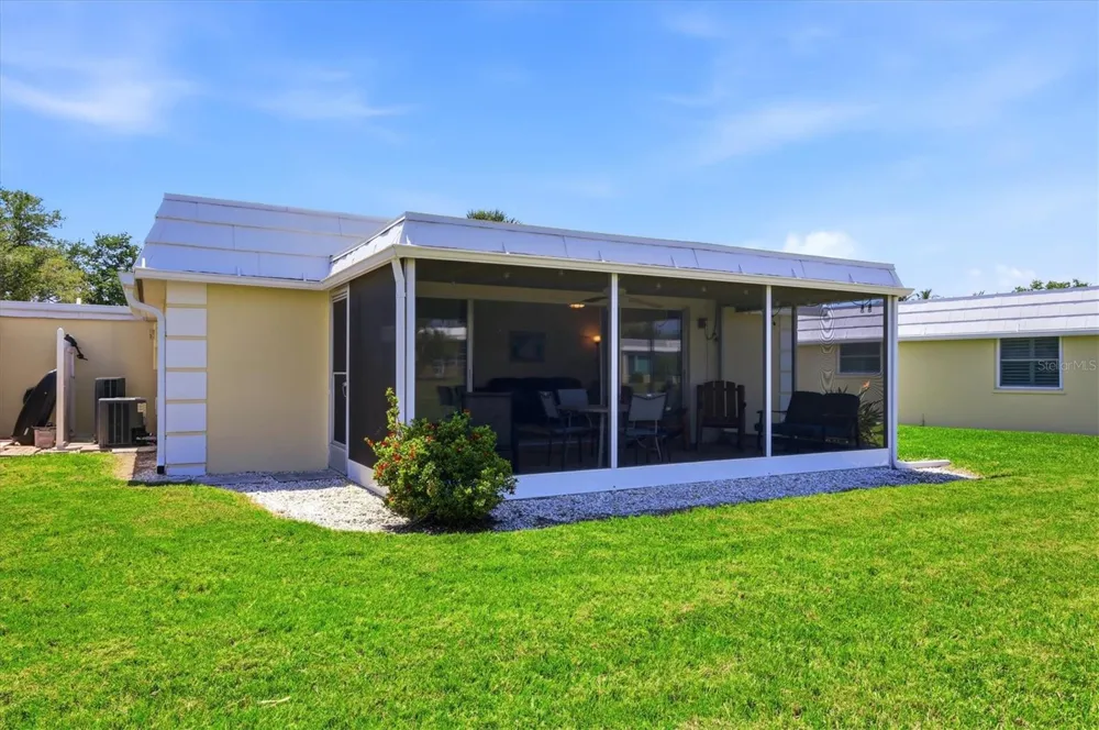 5887 TIDEWOOD AVENUE #2 Sarasota, FL 34231