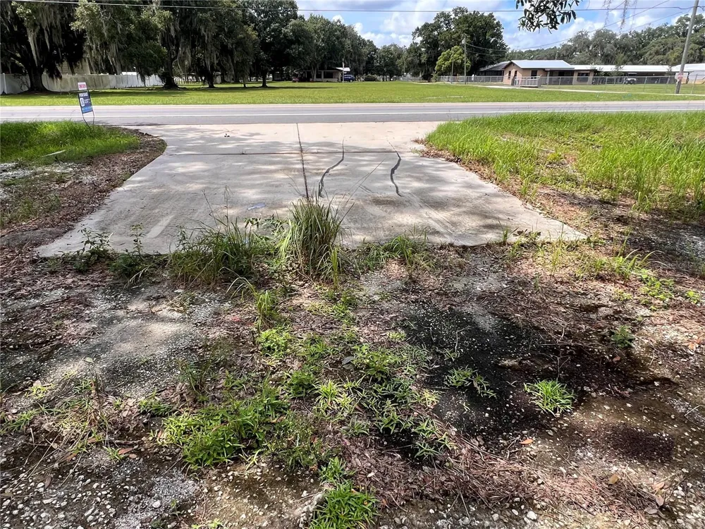 US HIGHWAY 98 W Frostproof, FL 33843