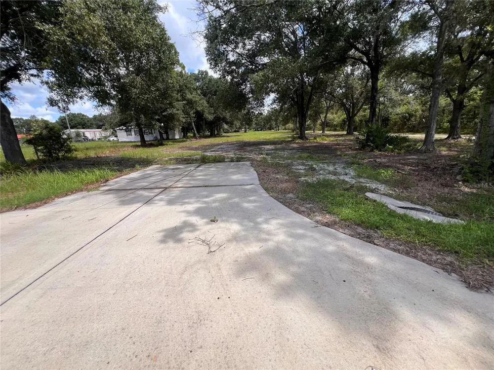 US HIGHWAY 98 W Frostproof, FL 33843