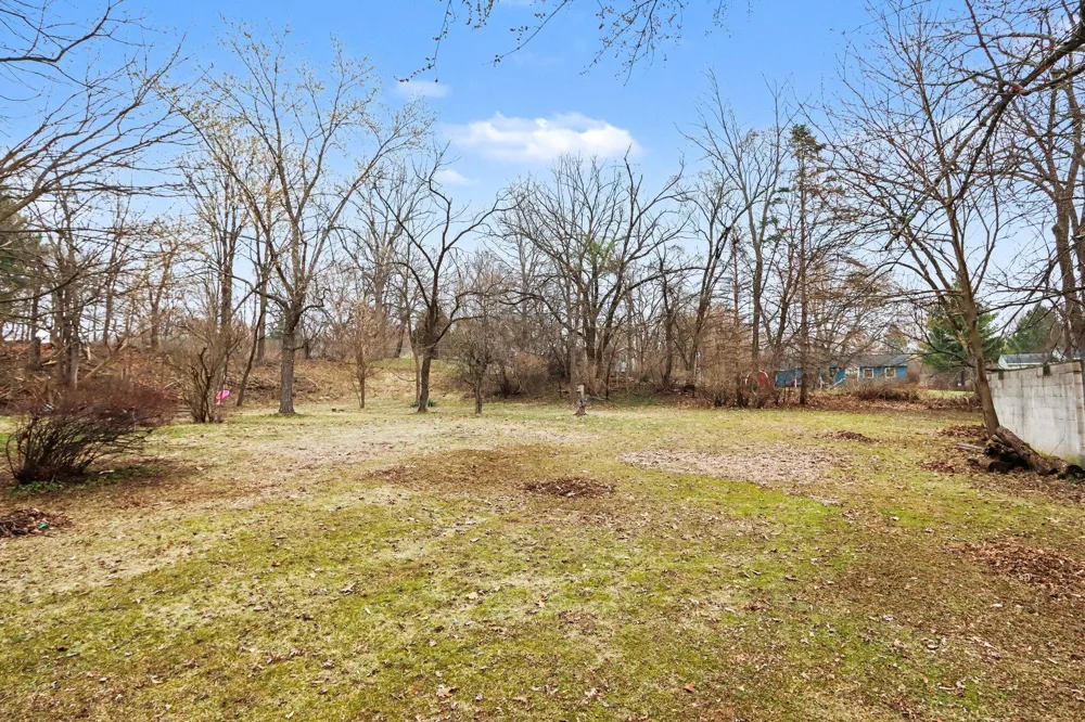 3104 Courtlandt Avenue Kalamazoo, MI 49004
