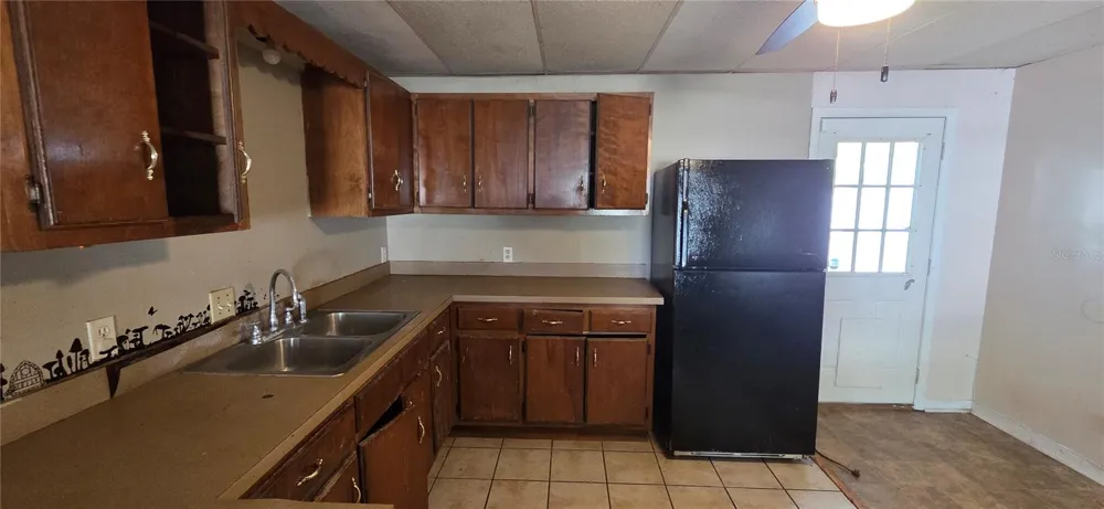 205 DIXIE HIGHWAY Auburndale, FL 33823