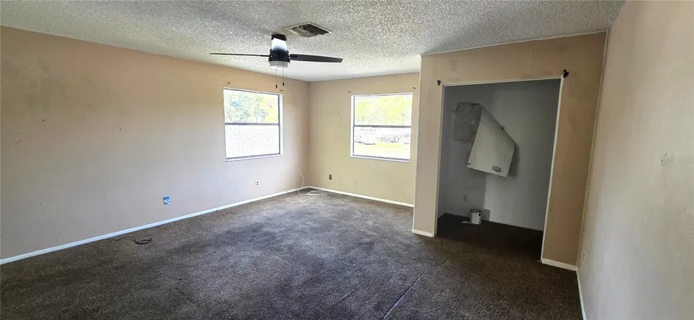 205 DIXIE HIGHWAY Auburndale, FL 33823