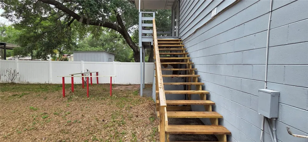 205 DIXIE HIGHWAY Auburndale, FL 33823