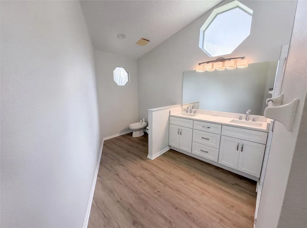 9454 MISSISSIPPI RUN Weeki Wachee, FL 34613