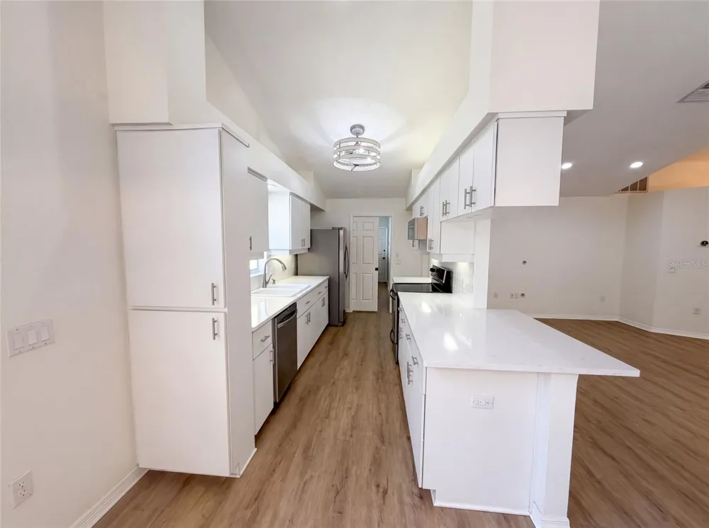 9454 MISSISSIPPI RUN Weeki Wachee, FL 34613