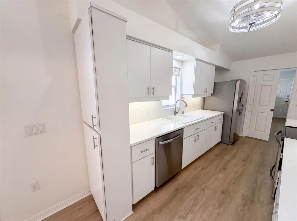9454 MISSISSIPPI RUN Weeki Wachee, FL 34613