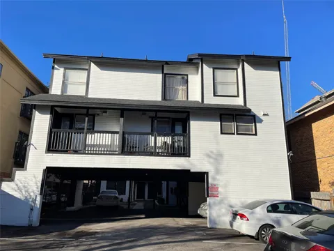 912 W 22nd 1/2 Street #I