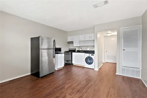 2401 Manor Road #216