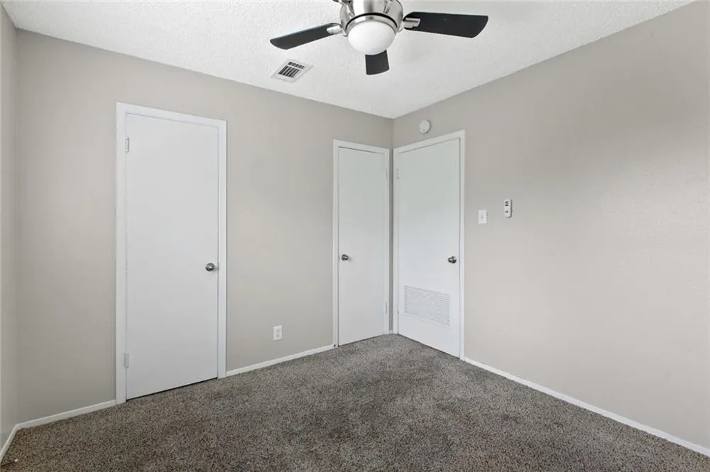 2401 Manor Road #216 Austin, TX 78722