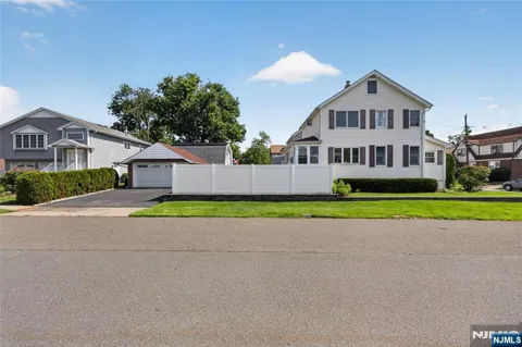 47 Colling Avenue