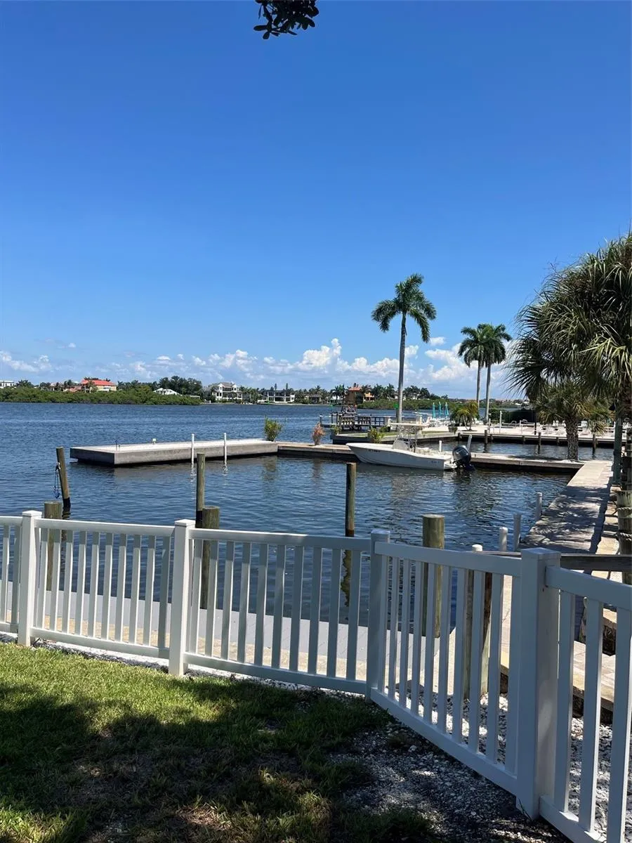 5955 MIDNIGHT PASS ROAD #21E Sarasota, FL 34242