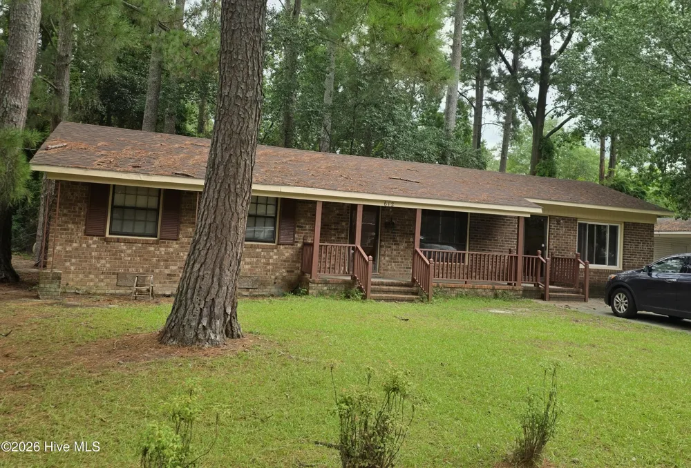 612 Calhoun Street Clinton, NC 28328