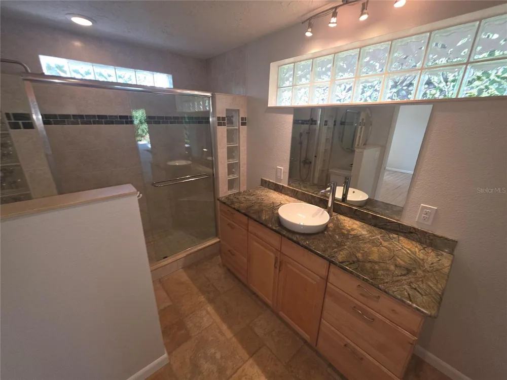 7708 NW 9TH AVE DRIVE Bradenton, FL 34209