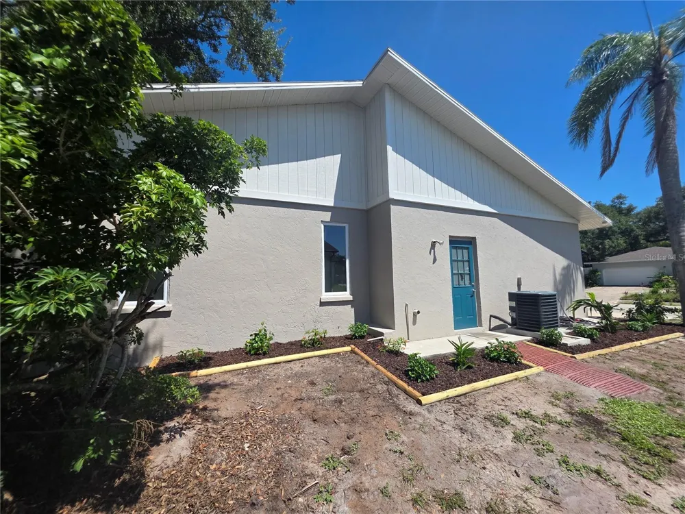 7708 NW 9TH AVE DRIVE Bradenton, FL 34209