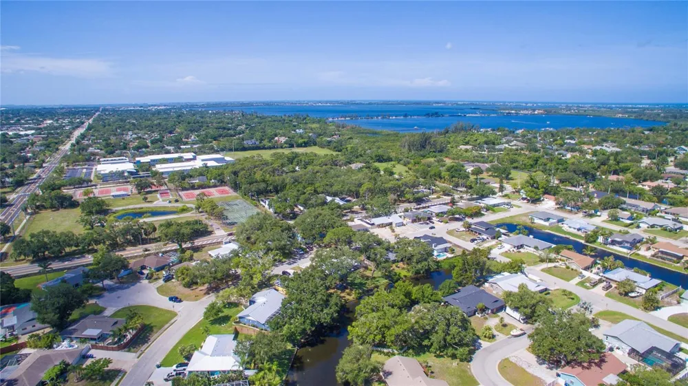 7708 NW 9TH AVE DRIVE Bradenton, FL 34209