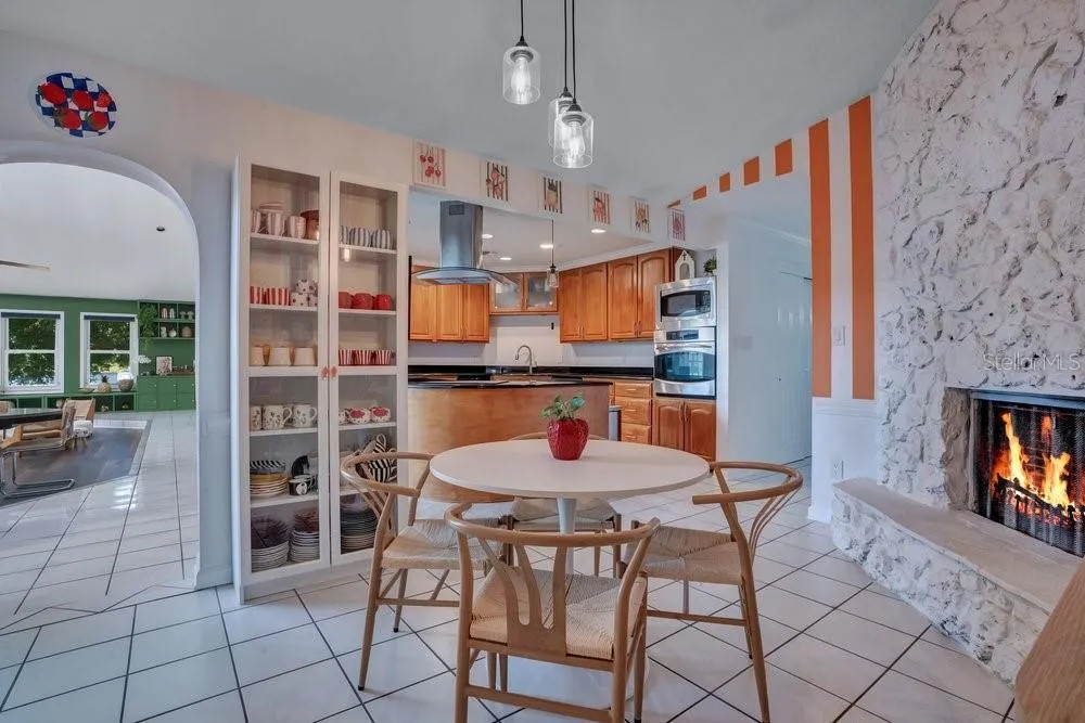 8142 CHIANTI DRIVE Orlando, FL 32836