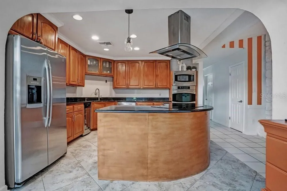 8142 CHIANTI DRIVE Orlando, FL 32836