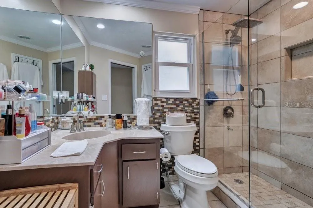 8142 CHIANTI DRIVE Orlando, FL 32836
