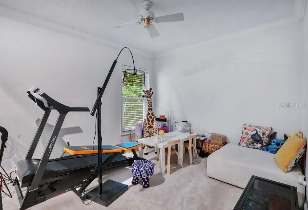 8142 CHIANTI DRIVE Orlando, FL 32836