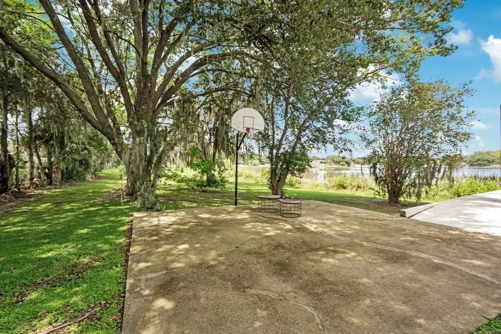8142 CHIANTI DRIVE Orlando, FL 32836