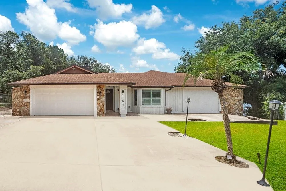 8142 CHIANTI DRIVE Orlando, FL 32836