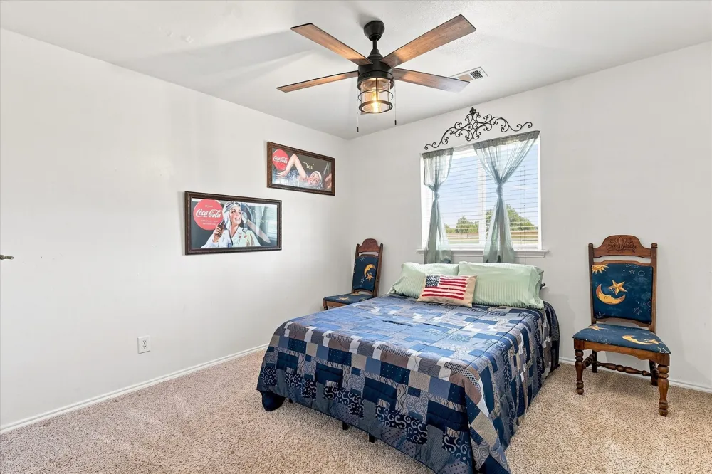 11555 Plainview Road Krum, TX 76249