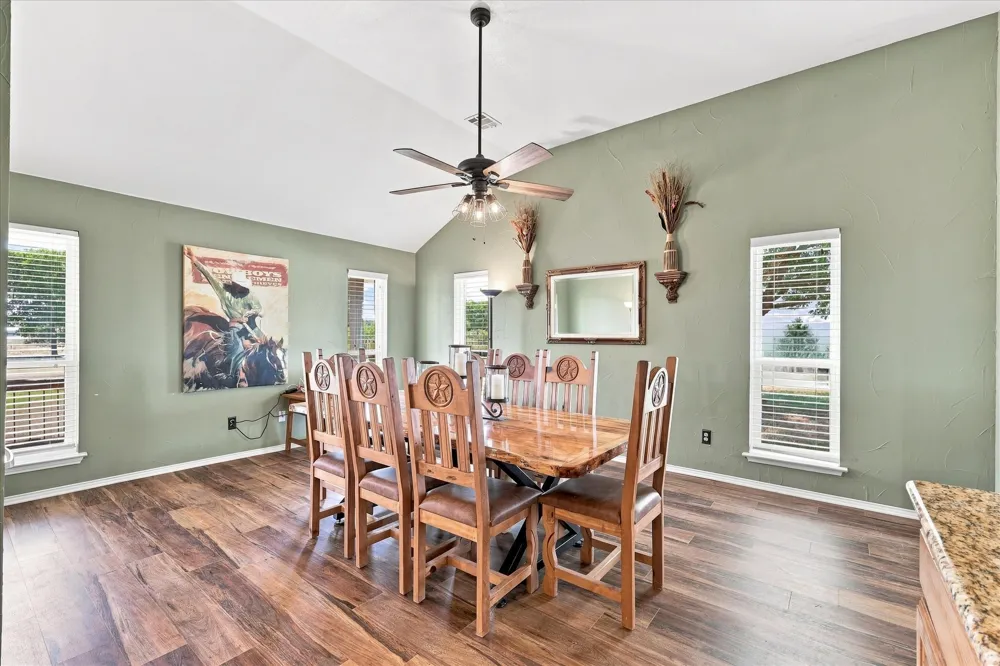 11555 Plainview Road Krum, TX 76249