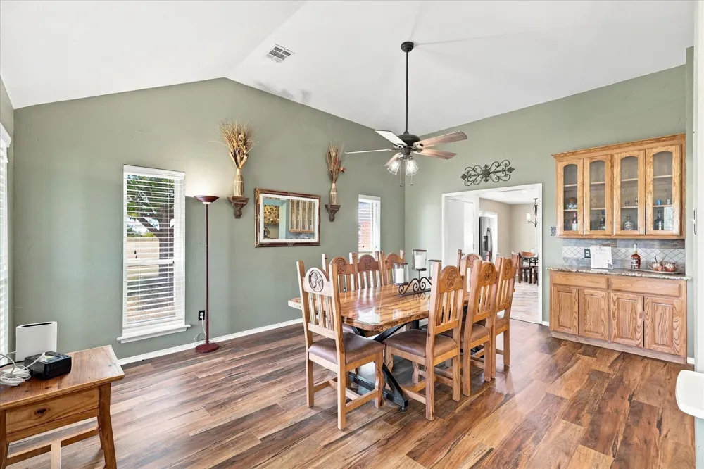 11555 Plainview Road Krum, TX 76249