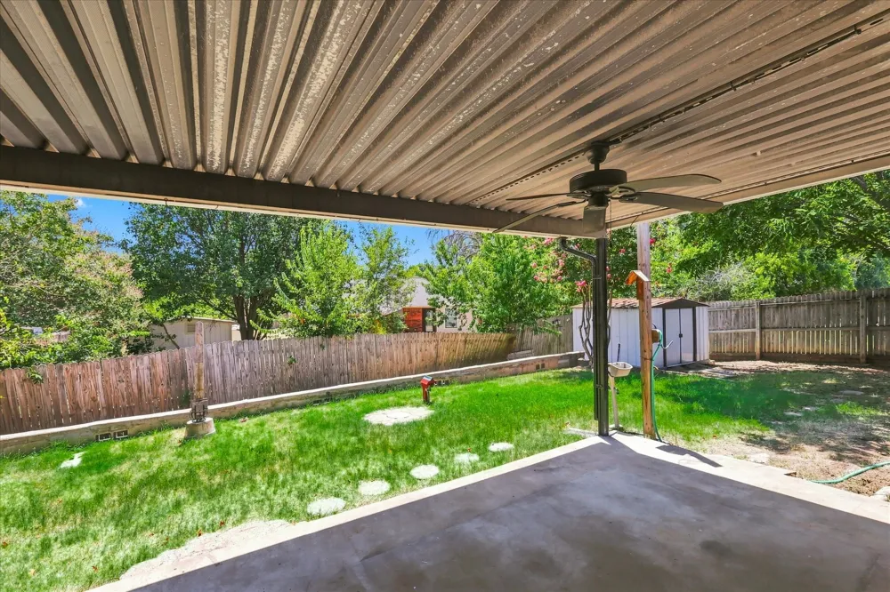 3511 Meadowview Drive Corinth, TX 76210