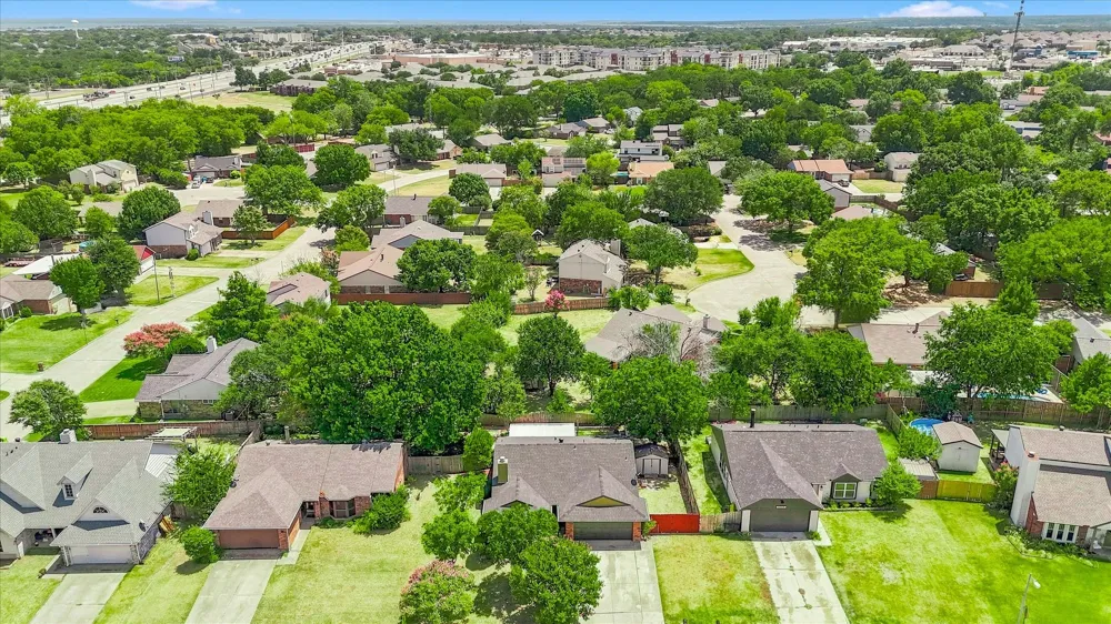 3511 Meadowview Drive Corinth, TX 76210